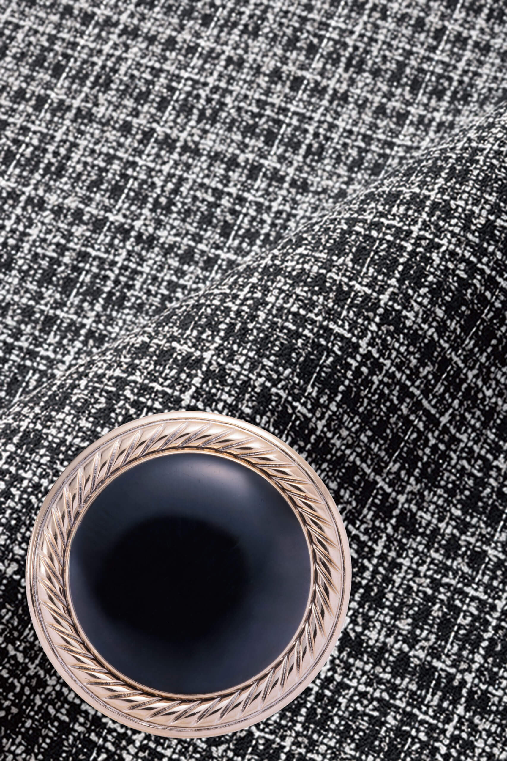 AUTHENTIC TWEED