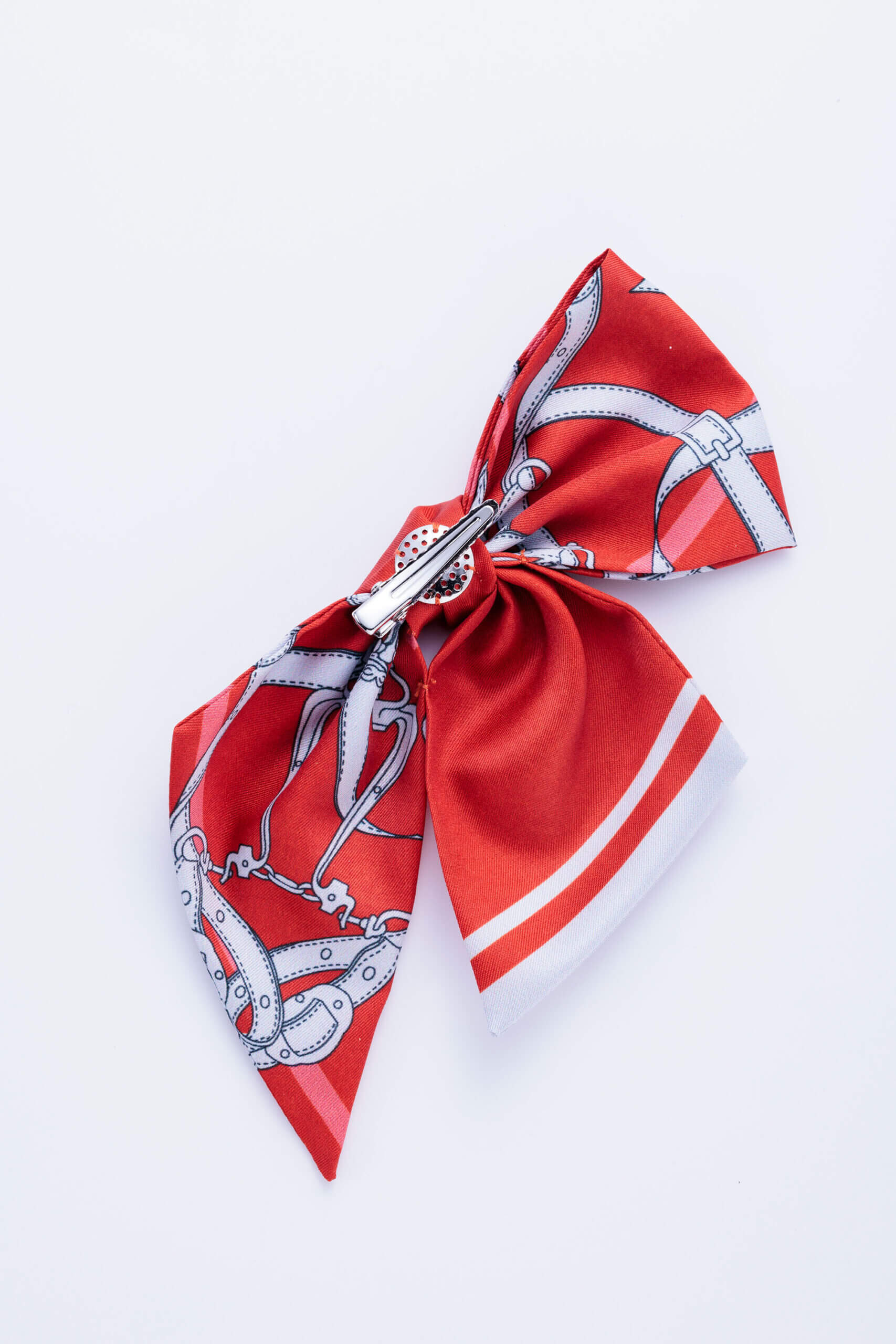 RIBBON BROOCH